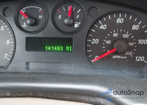 2004 Ford Taurus Se z USA, uszkodzony, nr VIN 1FAFP53U74A135287